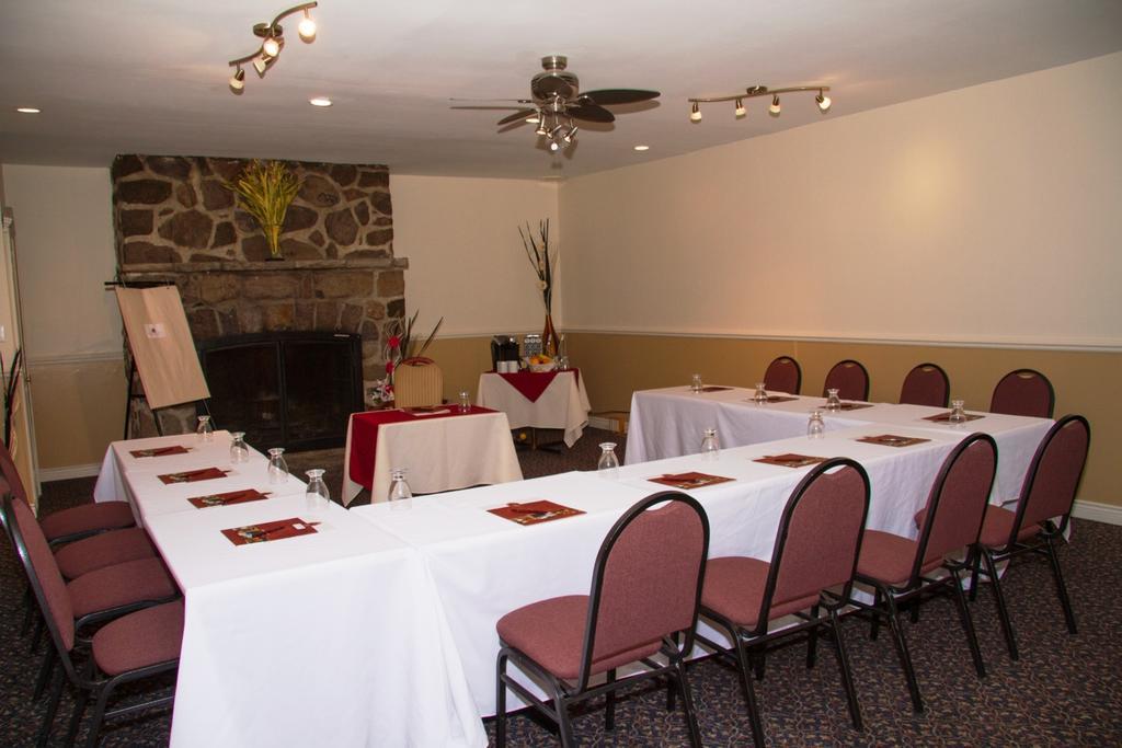 Отель Relais St-Denis Saint-Sauveur Экстерьер фото